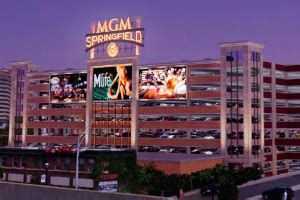 springfield casino parking
